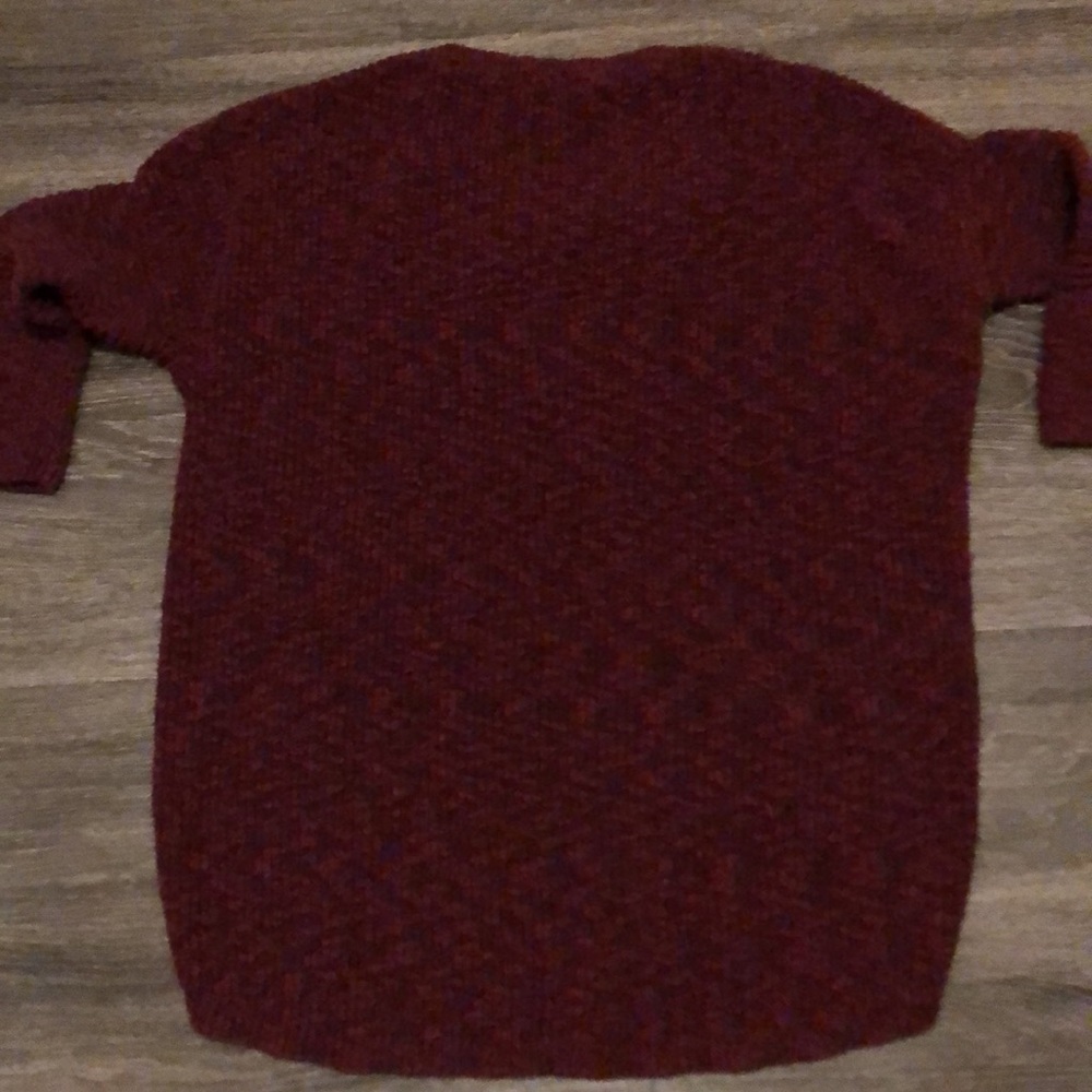 Express Sweater - Picture 7 of 7